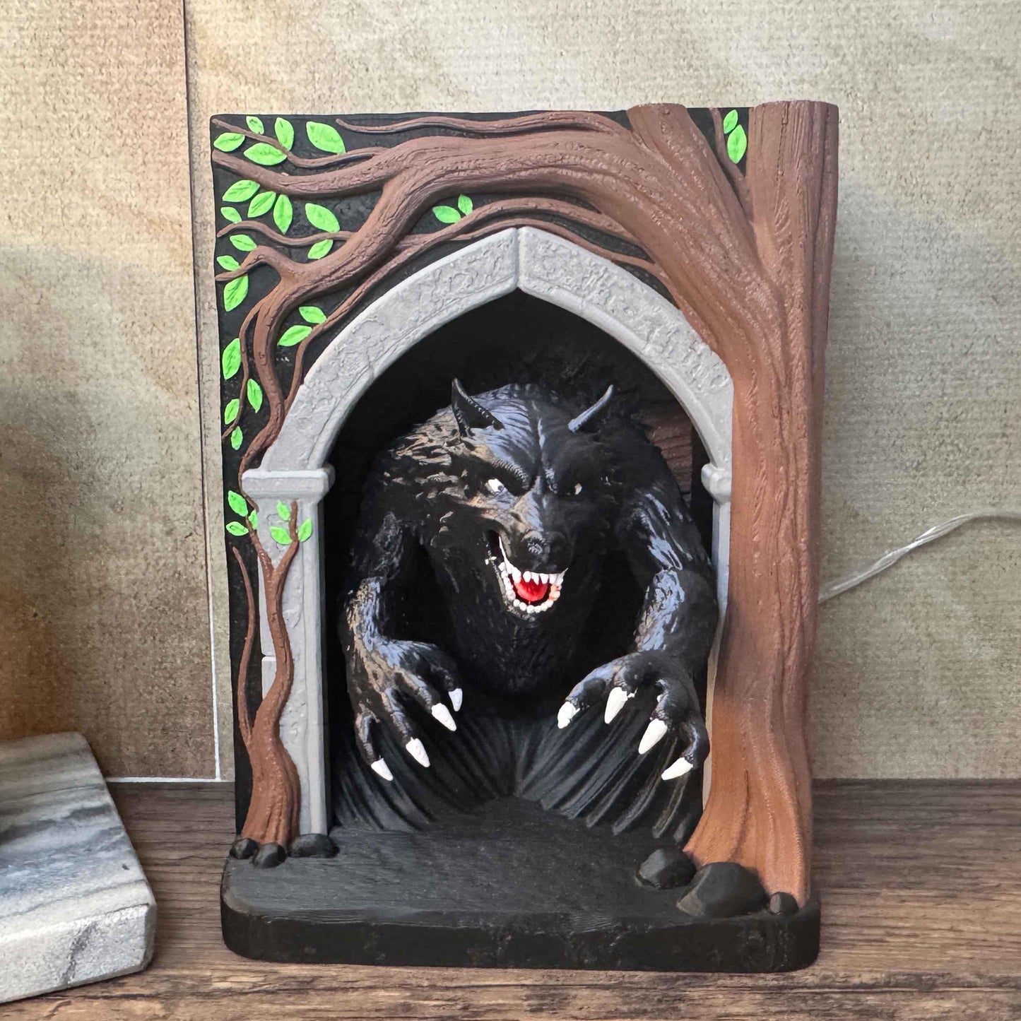 Werwolf Book Nook mit LED - 3D gedruckte Bücherregal - Deko