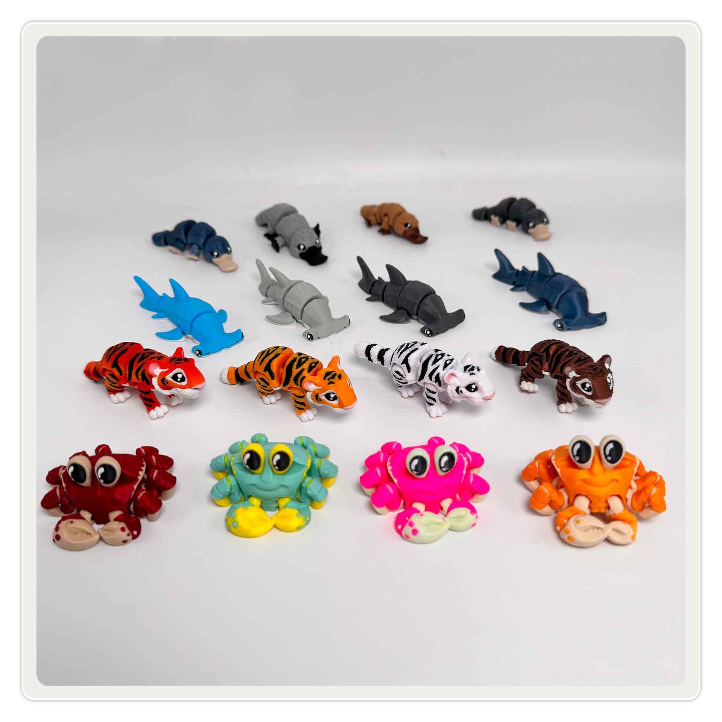 3D Mini Tiere im mittleren Osterei: Schnabeltier, Hammerhai, Tiger und Krabbe